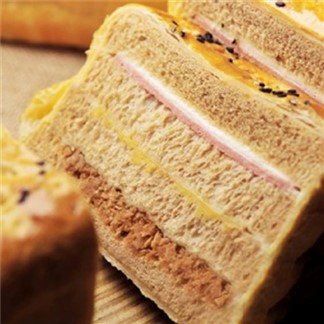 ＊【法藍四季】全麥素肉鬆起酥三明治(900g)