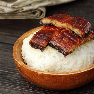 【優鮮配】日式蒲燒魚料理4包(蒲燒鰻魚2包+蒲燒鯛魚2包)免運