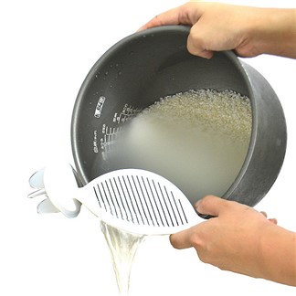 【特惠組】日本INOMATA洗米瀝水器+矽膠刮刀