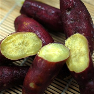 【優鮮配】養身輕食-紫皮栗香黃金地瓜2包(1kg／包)免運組
